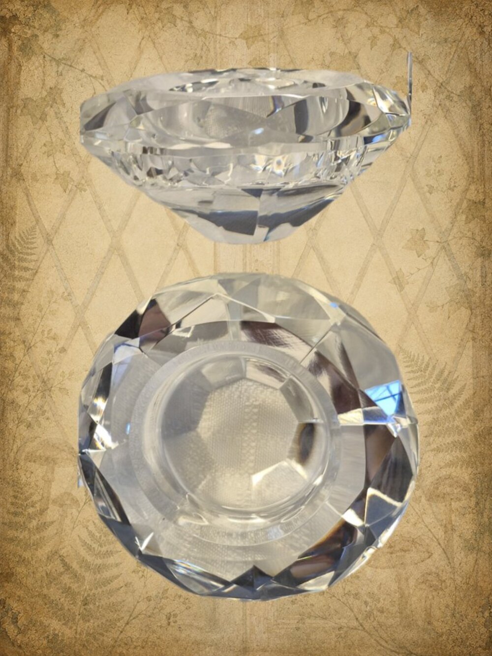 Cabinet of Curiosities 🏷️🧚‍♂️ Diamond Shaped Clear Tealight Holders